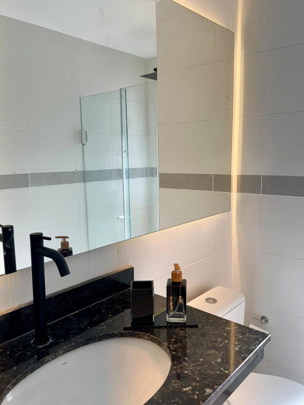 Apartamento Uh House 83 , Estacionamento, Tv58 Pol ,45m2, Bela Vista
